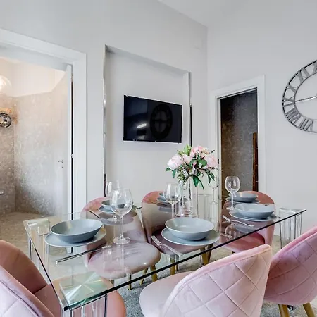 Trevi Fountain - New! - Your Italian Holidays Daire *