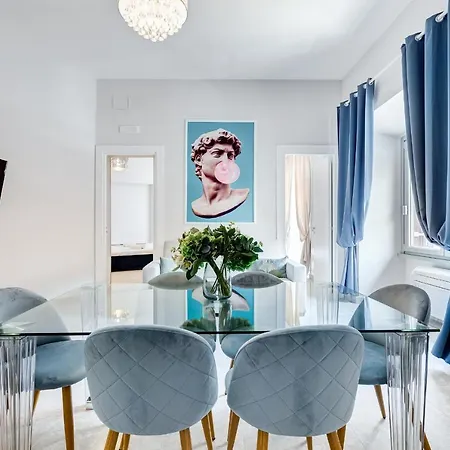 Apartment Trevi Fountain - New! - Your Italian Holidays Rom
