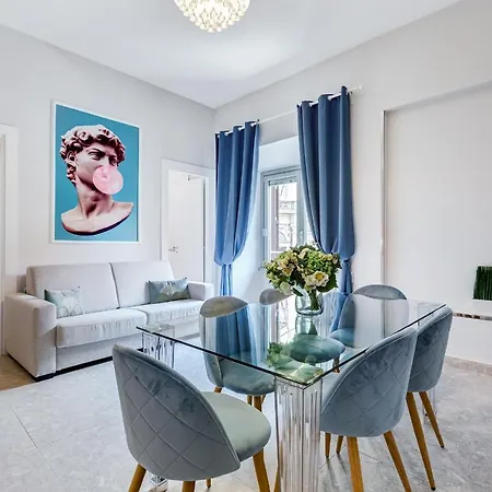 Apartment Trevi Fountain - New! - Your Italian Holidays Rom