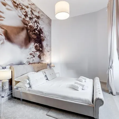 Apartment Trevi Fountain - New! - Your Italian Holidays