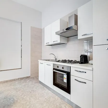 Apartment Trevi Fountain - New! - Your Italian Holidays *