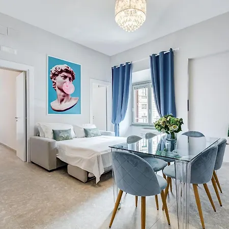 Apartment Trevi Fountain - New! - Your Italian Holidays *